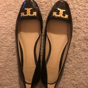 BRAND NEW TORY BURCH FLATS